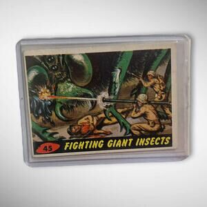 1962 Topps Mars Attacks #45 Fighting Giant Insects – Vintage Sci-Fi Trading Card